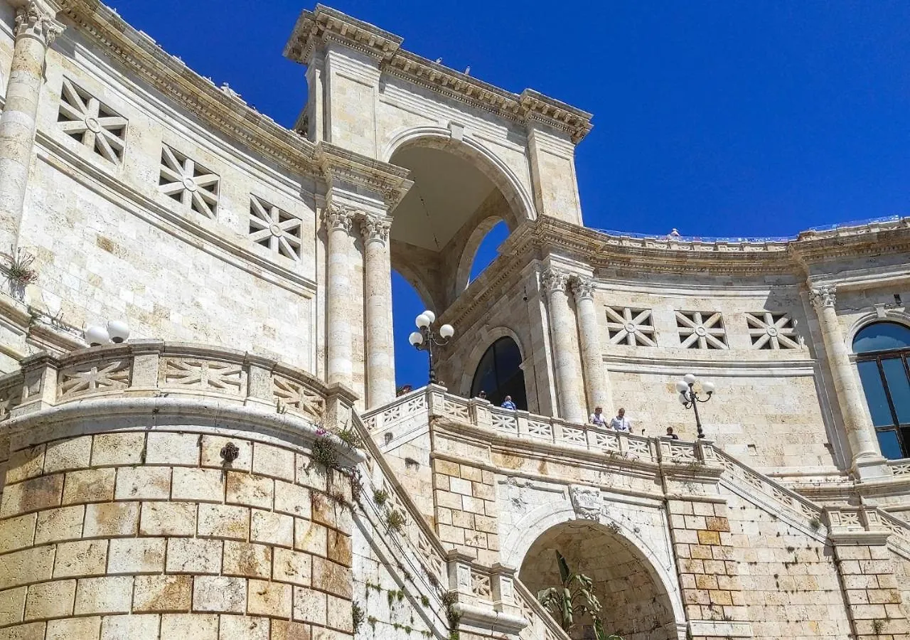 בית הארחה מלון קליארי Le Tre Stelle